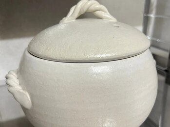 ユゲ(Yug.E)/国産の炊飯用の鍋を使用