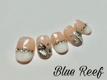 ネイルアンドまつげエクステ ブルーリーフ 四谷三丁目店(Blue Reef)/冬のキラキラビジューネイル