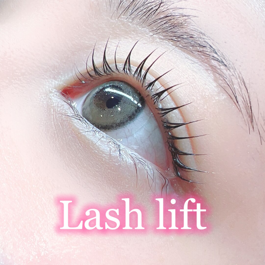 3月限定【まつげパーマ☆韓国ロッド選択可】7150円のまつ毛美容液プレゼント