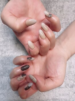 ジョリー(Jolie)/〈ジェル〉持ち込み¥7500