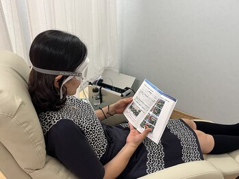 すいそ屋 フロッグス(FROGS)/水素ゴーグルしながら読書もOK