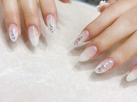 爽やかホワイトネイル☆