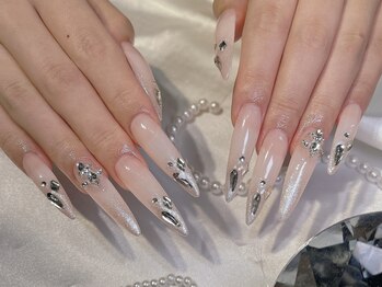 ルーツ(ROOTS)/キラキラネイル　担当Mao