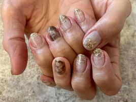 ブラウンニュアンスネイル