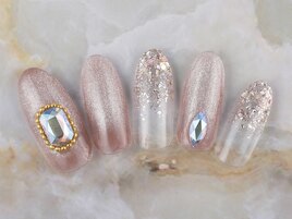 韓国風キラキラネイル