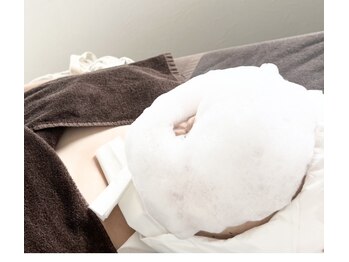 パールピーチ(total beauty place pearl peach)/もこもこ泡で毛穴レスな陶器肌へ