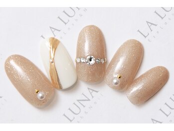 ラルナ ネイルアンドアイラッシュサロン(LA LUNA nail & eyelash salon)/24年7月8月◇定額ボリューム◇
