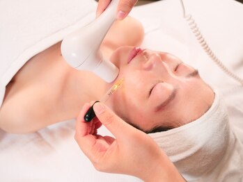 小顔の女神 新宿店の写真/韓国美容で話題のレモンボトル♪　<レモンボトル小顔リフト>7,700円