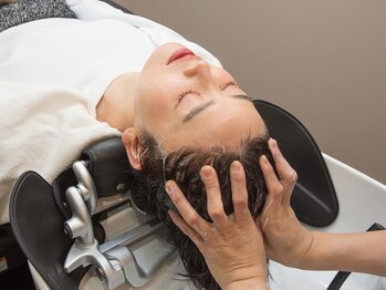 ユーテラス(UTERUS)の写真/【現代人の疲労を癒やすヘッドスパ専門店◎】日常を忘れて、本来の自分を取り戻す特別なご褒美タイムを★