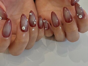 ニュイ(Nuit)の写真/日頃の喧騒を忘れてオシャレ空間でリラックス。ふとした瞬間に見惚れる指先に仕上げます◎