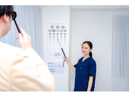 眼に特化した整体 アイケアLaBo大泉学園店[ヘッドスパ/首肩こり/骨盤矯正/小顔]の写真