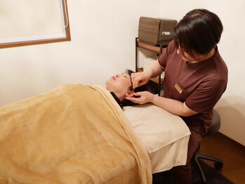 ととのう(TOTONOU)の写真/イヤーセラピーは、辛い首・肩こり、眼精疲労、睡眠不足、自律神経の乱れに◎ヘッドマッサージで相乗効果♪