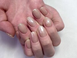 ナチュラルラメネイル