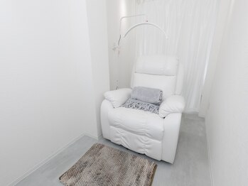 アール ビューティーサロンスパーブ(R BEAUTY SALON SUPERB)/アイルーム