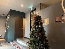 ナンバーテン(ct.No.10)の雰囲気(クリスマス仕様の店内で皆様のご来店を心よりお待ちしております)