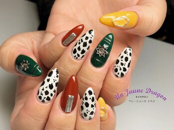 アン ジョーヌドラゴ/カラフル☆秋ネイル