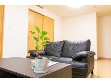 落ち着いた雰囲気の待合室★