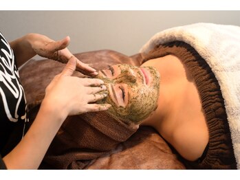 ルヴィショップ 沖縄(REVI SHOP)/ダウンタイム無ハーブピーリング