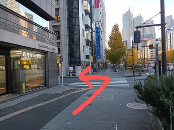 姿勢リカバリー 新宿店/都営新宿線/京王新線6番出口 4