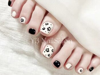 親指2本デザイン¥6980