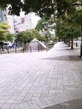 ビ フェイス(Bi-face)/☆ピラミッドの噴水が見えます☆