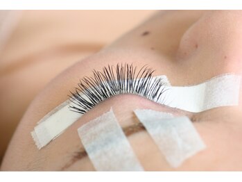 アンジェリークアイラッシュ(Angelique Eye Lash)/