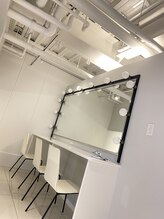 アンドイー(AndE)/