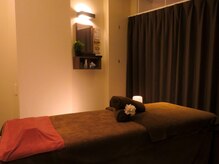 アタマファクトリー 大宮店/シックな店内で随所にこだわりが