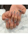 グレー×クロムハーツネイル