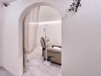 ウィ 高崎(Oui)の写真/まつ毛はお顔の印象を大きく左右！丁寧なカウンセリングと技術力で、お悩みに寄り添った理想のお目元に♪