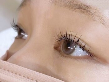 ココズルーム(KOKO’s Room)の写真/【カールのロッドが選べる♪】一人一人の目の形やまつ毛の生え方を見極めて、デザインをご提案します♪