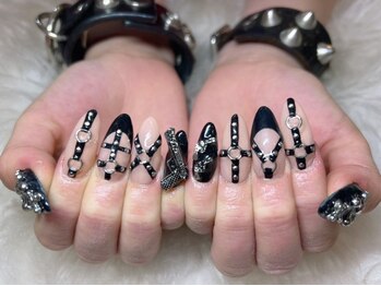 ネイルサロン ネイルズゴーゴー 渋谷店(NAILSGOGO)の写真/ロングが苦手な方も歓迎♪【ジェル/パーツつけ放題¥13980】パーツの種類が豊富だからきっと理想が叶う☆