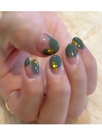 くすみカラーネイル