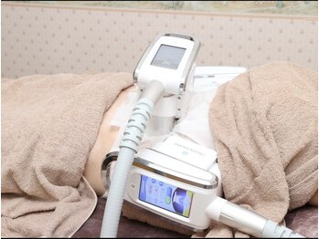 ルフレの写真/最新痩身★脂肪冷却×看護師による施術で理想のボディラインに♪初回限定★脂肪冷却2カップ￥10,260円～