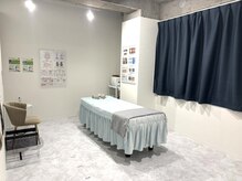 アイケアラボ 江坂駅前店(アイケアLaBo)の雰囲気（明るい店内で気持ちもクリアに[眼精疲労/リンパ/マッサージ]）