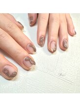 ドットビー(.Bee)/