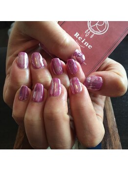 ネイルアンドアイラッシュ レーヌ(Reine)/人気デザインミラーネイル！！