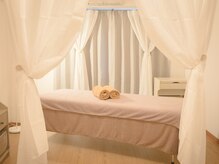 静かな落ち着いた隠れ家的サロン♪