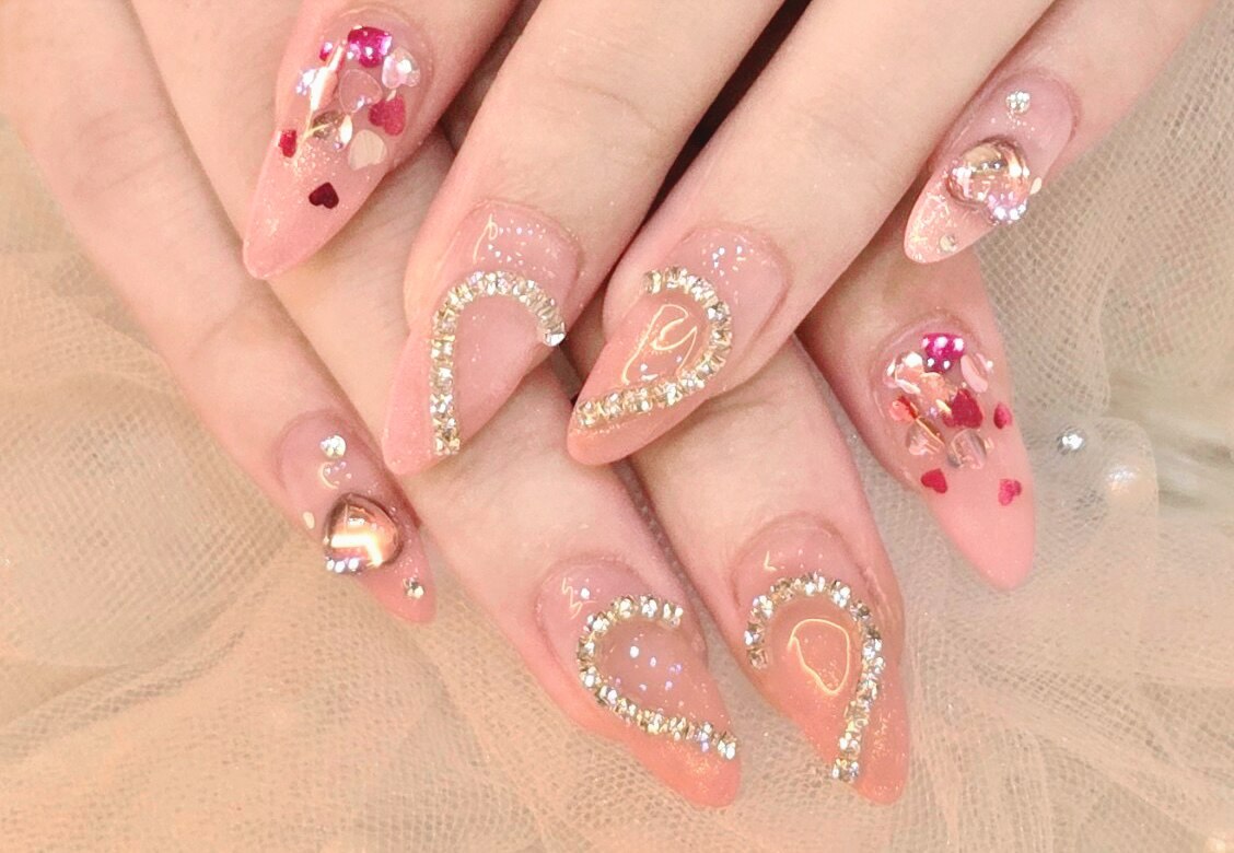 ピンク ネイルチップ エバーネイル　ハートモチーフ ピンク ネイルチップ エバーネイルハートモチーフ