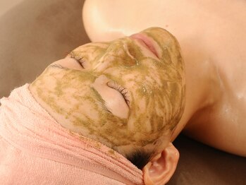 エステ ありんの写真/ハーブピーリングで毛穴レスな肌へ！細胞を刺激し健やかな状態をサポートするケアを体験してみませんか☆
