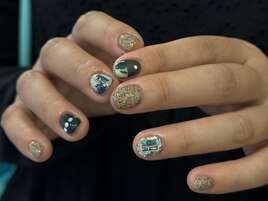 個性派チェックネイル