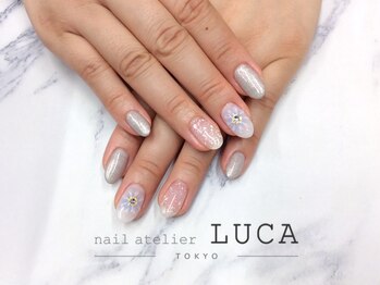 ネイルアトリエルカ(nail atelier LUCA)/W-137 ぷっくりフラワーネイル