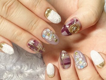 スーン(S∞N)/クリスマスプレゼントネイル