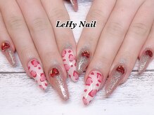 レヒネイル(LeHy nail)/ハート×レオパードネイル