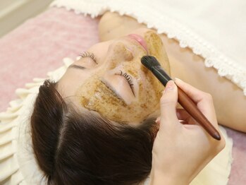 レヴェリー 心斎橋店(REVERIE)/‐ ハーブピーリング ‐