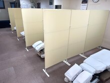もみの樹の雰囲気（レイアウト変更。パーテーションによりプライベート感UP）