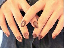 パダアット ヴァラネイル 天神南店(PADA at VALLANAIL)/マグネットネイル/大人ブラウン