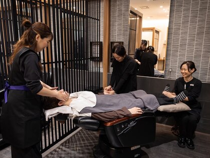 スカイビューレックス 丸の内店の写真