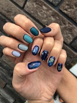 ピピランチェ(PIPIRANCHE)/欲張りアシメネイル