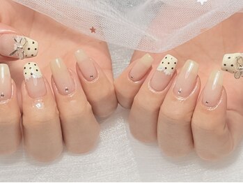 ニカネイル(NiKa Nail)の写真/『シンプルに。だけど「かわいい」上品ネイル』◇オフィスシーンにぴったりなデザイン多数◎【京橋すぐ】